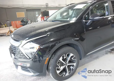 2023 Kia Sportage Hybrid Ex z USA, uszkodzony, nr VIN KNDPVCAG3P7043021